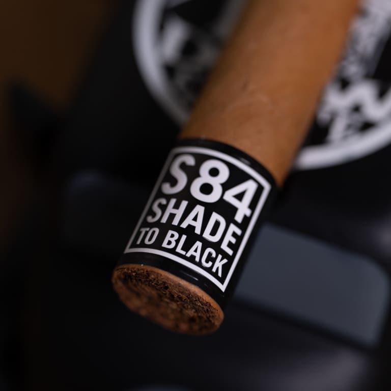 blackened shade to the black S84 cigar