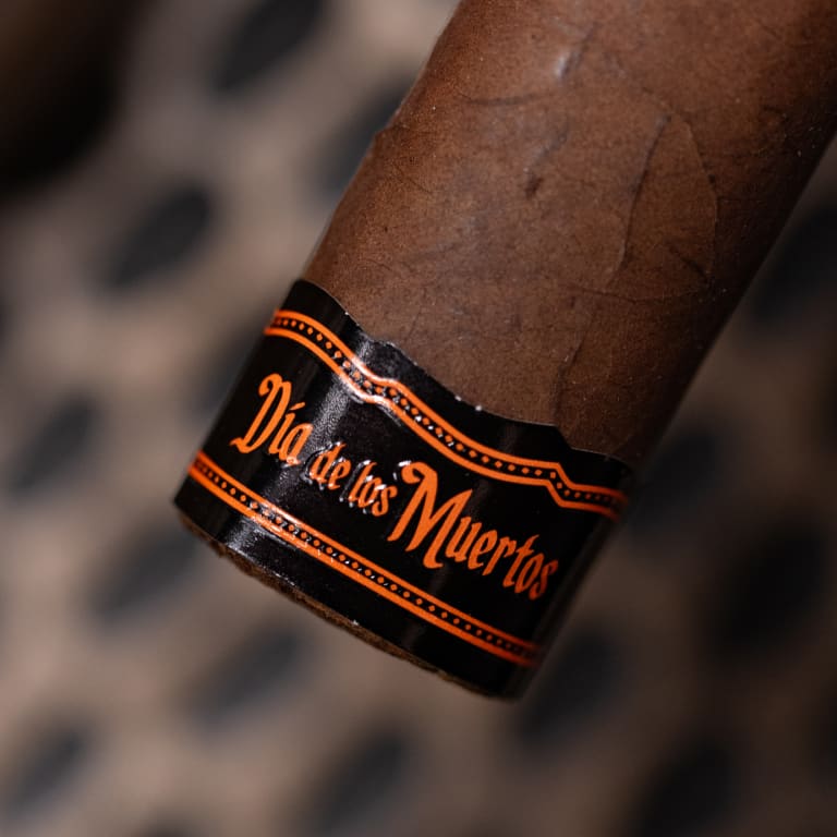 dia de los muertos label on a cigar