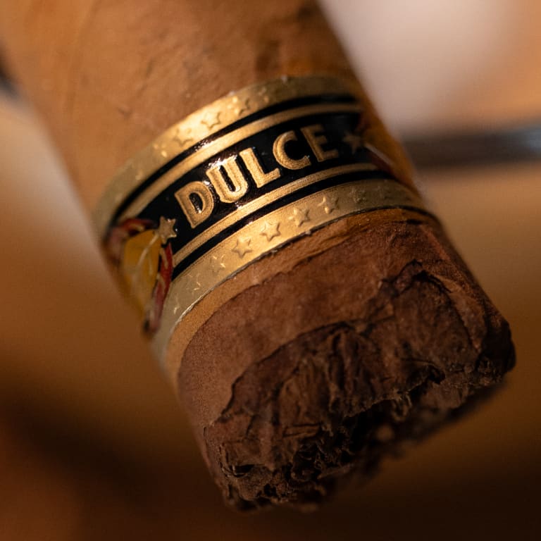tabak especial cigar close up