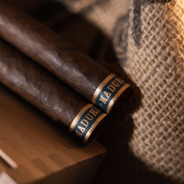 Close-up of Undercrown Maduro cigars