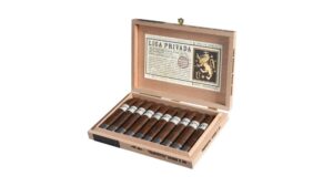 box of liga privada unico cigars